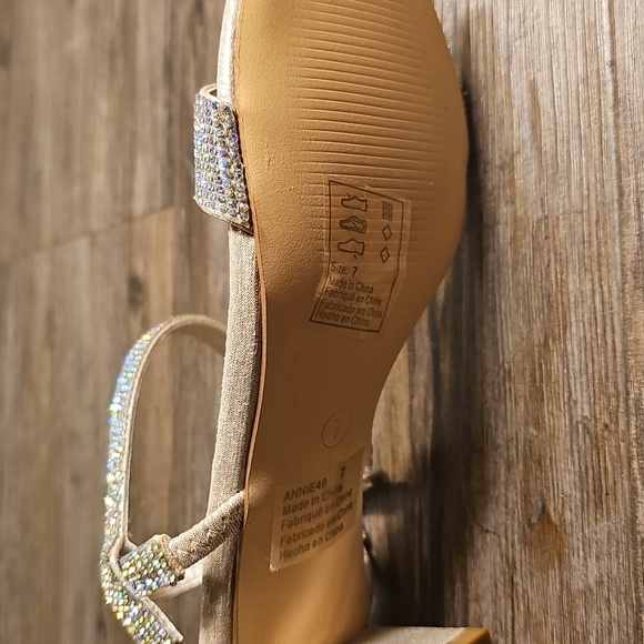 Womens DB Studio Elegant Glitzy Strappy Sandal Heels Sz 7 - Picture 5 of 6